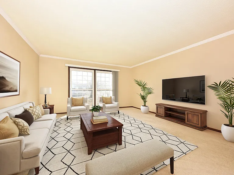 2076 Chateau Ct #106 — Photo 1