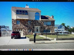 31 Seaview Dr, Egg Harbor Township, NJ 08403