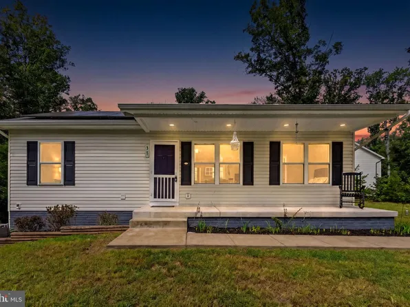 38 Blizzard Ct, Stafford, VA 22556