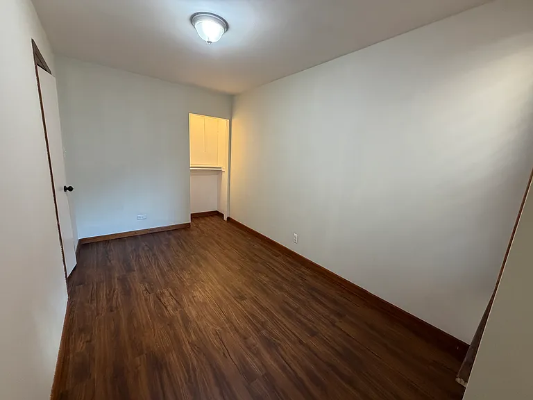 4107 S Archer Ave #1R — Photo 9