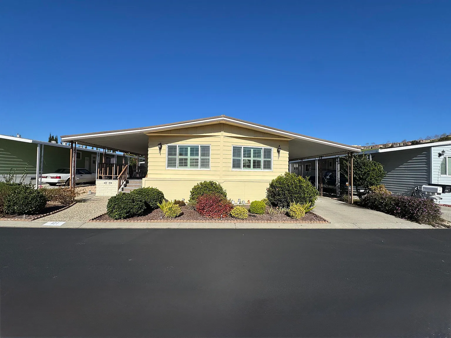 121 Mountain Springs Dr #121 photo 1