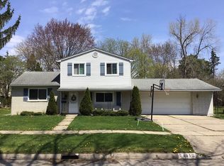 24112 S Duncan Dr, Farmington Hills, MI 48336