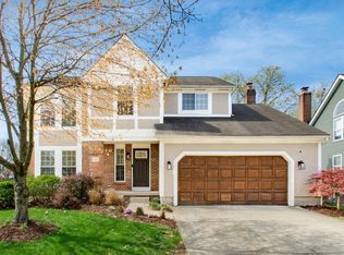 557 Tall Oaks Dr, Columbus, OH