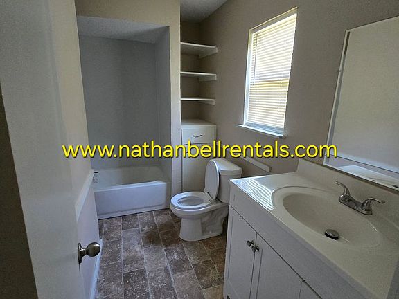 5th image of 1480 10th St NE