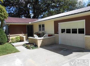 311 Hillcrest Dr, Windsor, MO 65360