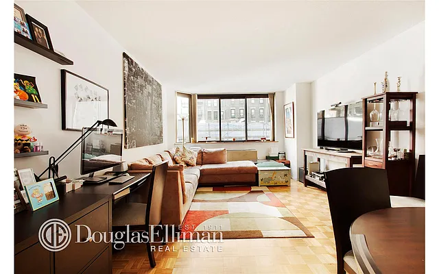 Rented by Douglas Elliman | media 11