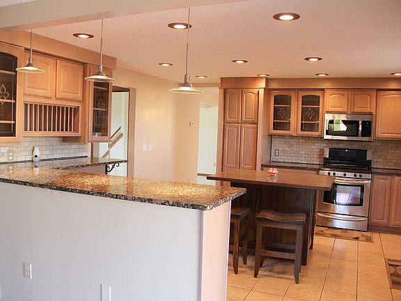 3rd image of 6944 Christi Lane