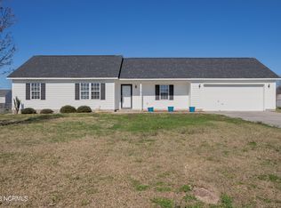 115 Annie Rd, Richlands, NC 28574