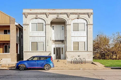2029 N College Ave #G Photo 1