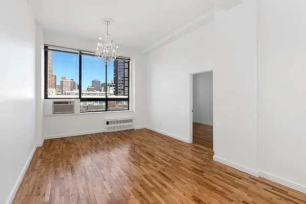 Rented by Compass | media 18