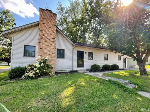 214 Cortland St, Lapaz, IN 46537