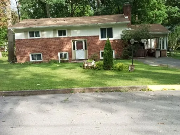 2521 Holland Ave, Huntingdon, PA 16652