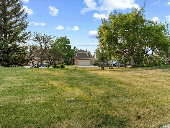 2nd image of 1430 Wascana Highlands