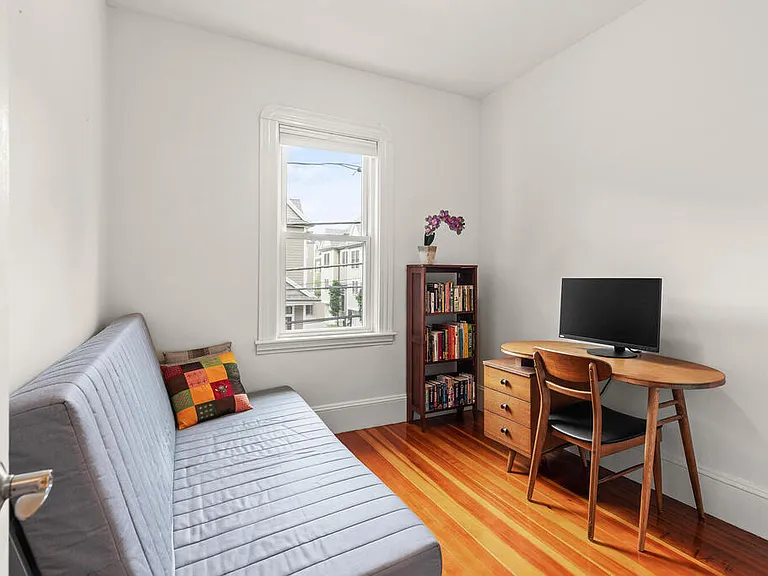 46 Elmwood St #2 — Photo 15