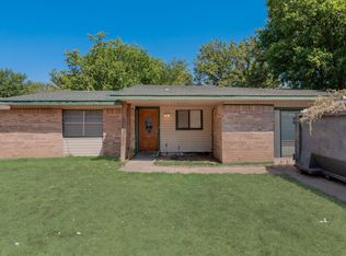 1833 Bolingbroke Pl, Fort Worth, TX 76140