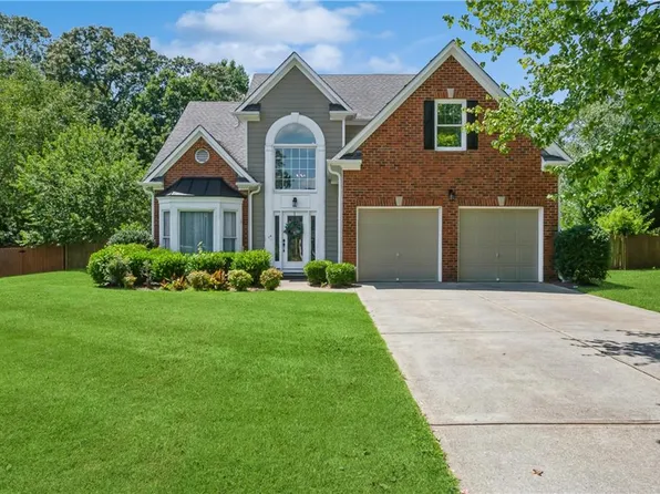 2820 Saddlebrook Glen Dr, Cumming, GA 30041