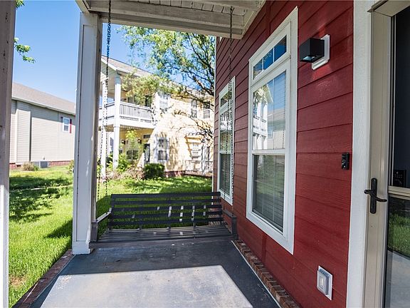 4th image of 3508 W Belmont Cir