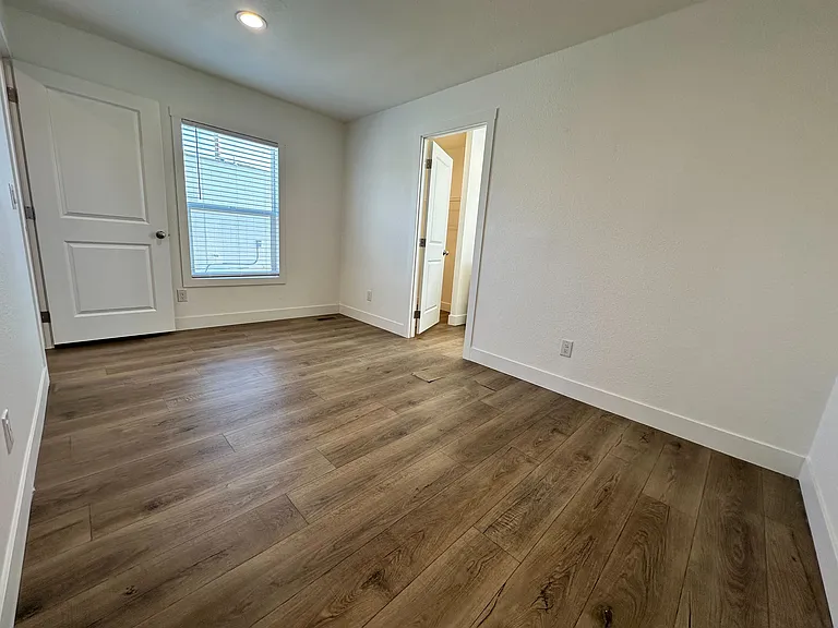 2060 N Center St #410 — Photo 8
