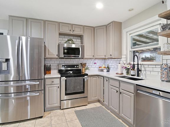 4th image of 8602 Linderwood Ln