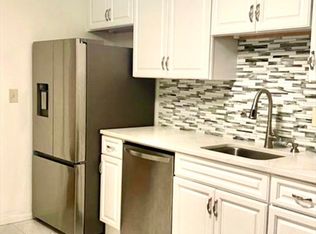 66 Bryon Rd #5, Chestnut Hill, MA 02467