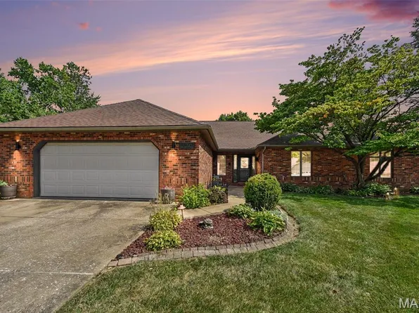 220 Lake Stratford Dr, Fairview Heights, IL 62208