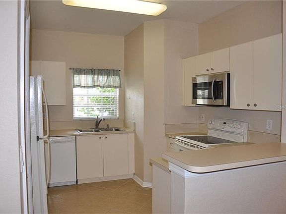 5th image of 10931 Winter Crest Dr