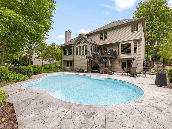 2nd image of 17004 Arbor Creek Dr