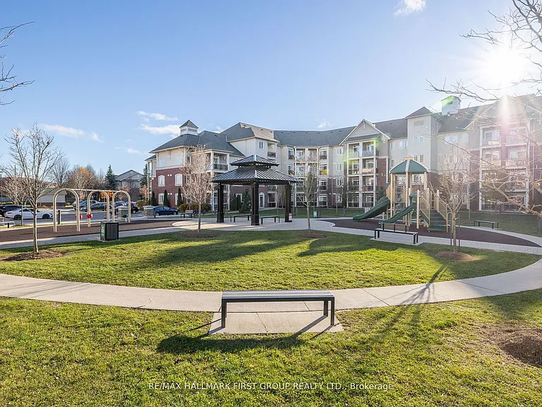 84 Aspen Springs Dr #201 — Photo 38