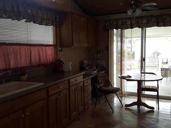 4th image of 17401 SE 39th St