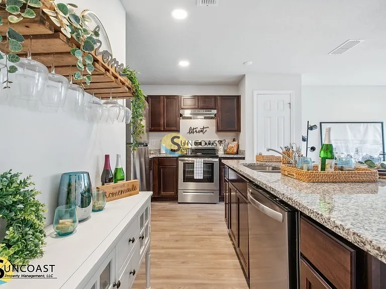 7632 Mailes Ct #7632101 — Photo 3