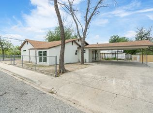 911 Cantu St, Del Rio, TX 78840