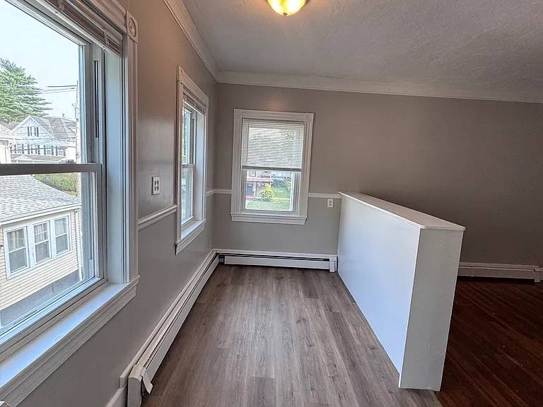 285 W Elm St #3 — Photo 8