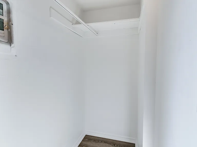 4132 NW 36th St #6 — Photo 8