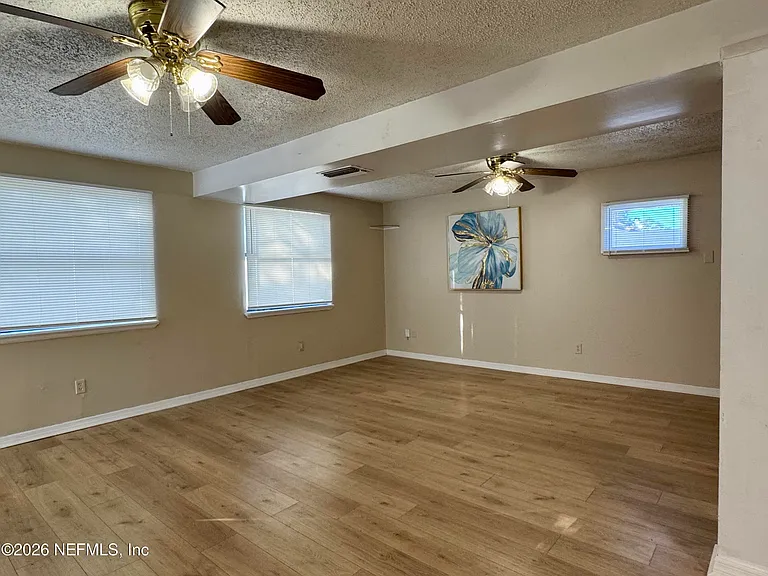 2057 Glen Gardner Dr — Photo 4