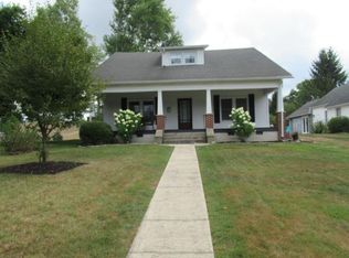 93 Elm St, Union, WV 24983