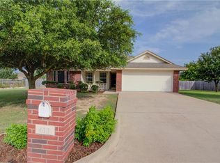 613 Sapphire Blvd, Hewitt, TX 76643