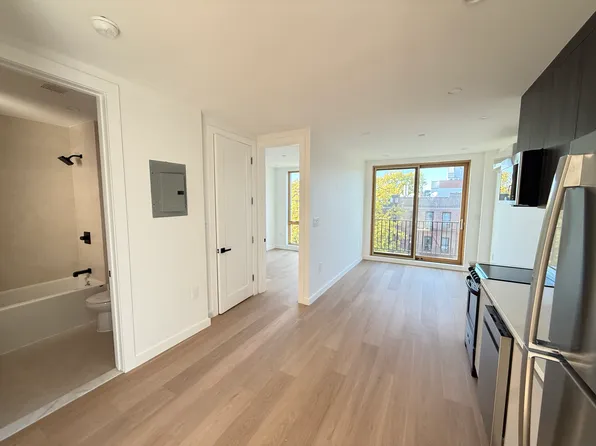 3216 Glenwood Road image 1 of 18