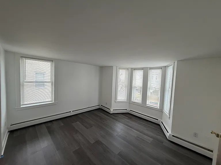 149 Adams St #3 — Photo 6