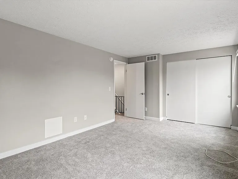 363 Lenora Ln — Photo 12