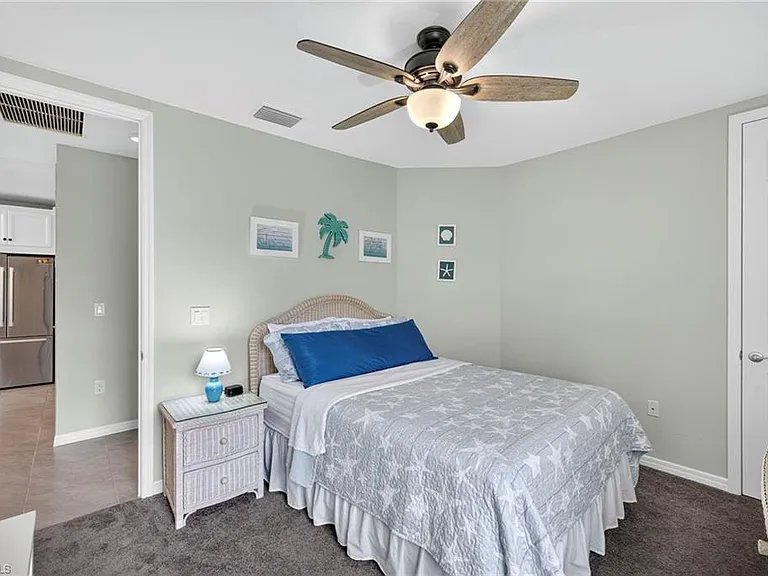 14582 Edgewater Cir — Photo 17