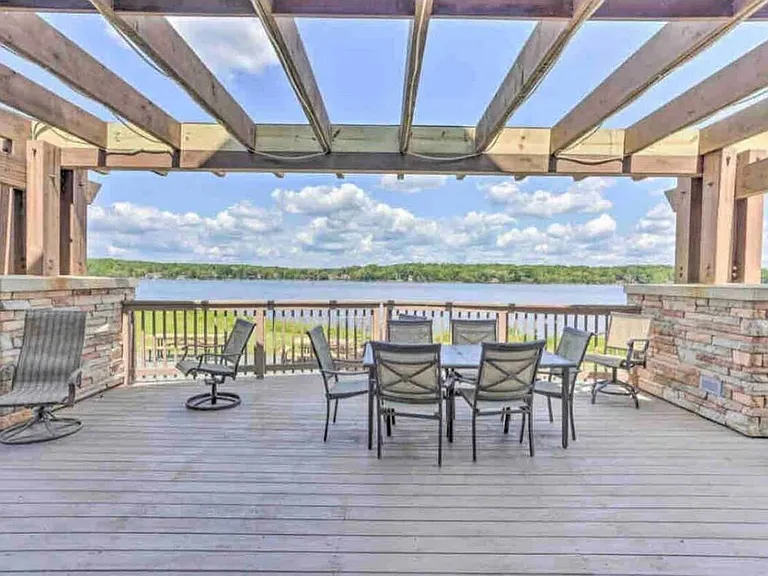124 Tepee Dr — Photo 26