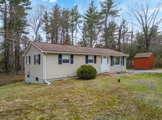 255 Hobbs Rd, Pelham, NH 03076