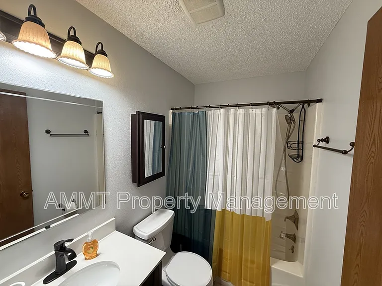 145 Birch Ct #1 — Photo 7