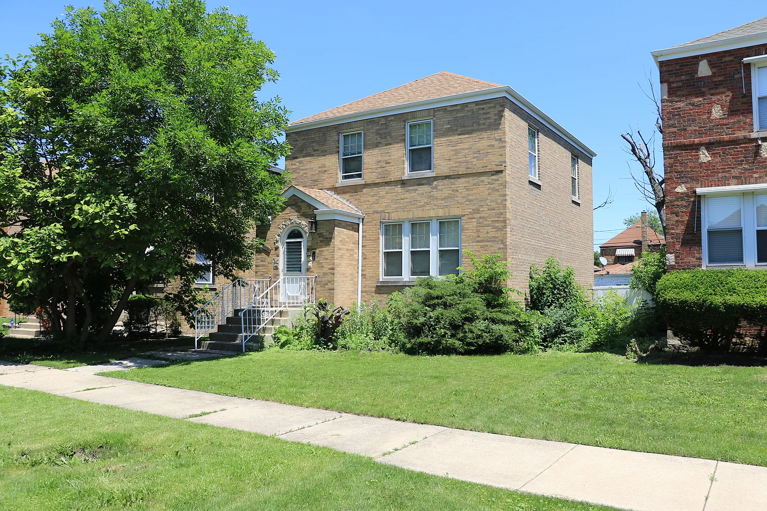 8241 S Campbell Ave photo 1