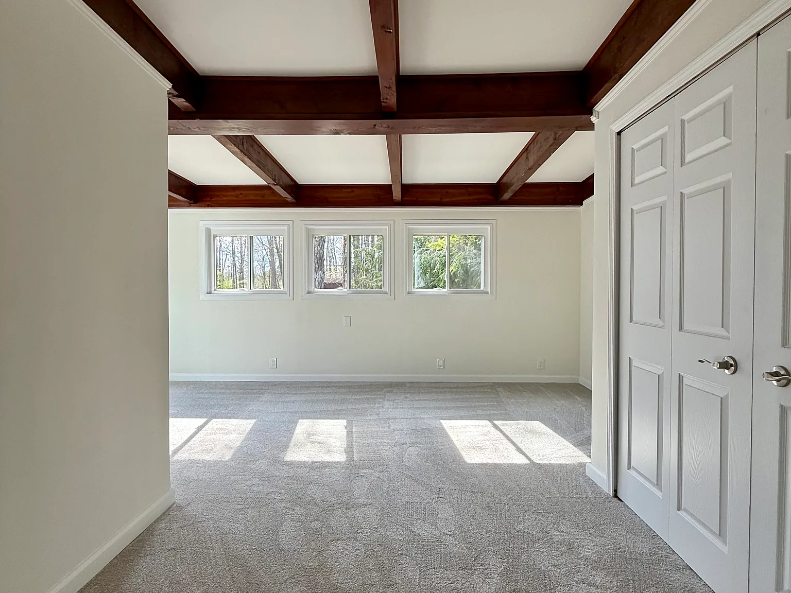 3 bed, 1672 sqft, $2,900 — Photo 4