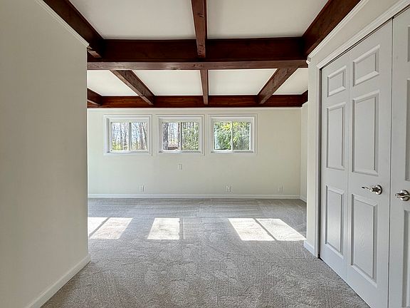 4th image of 15914 Fernwood Rd