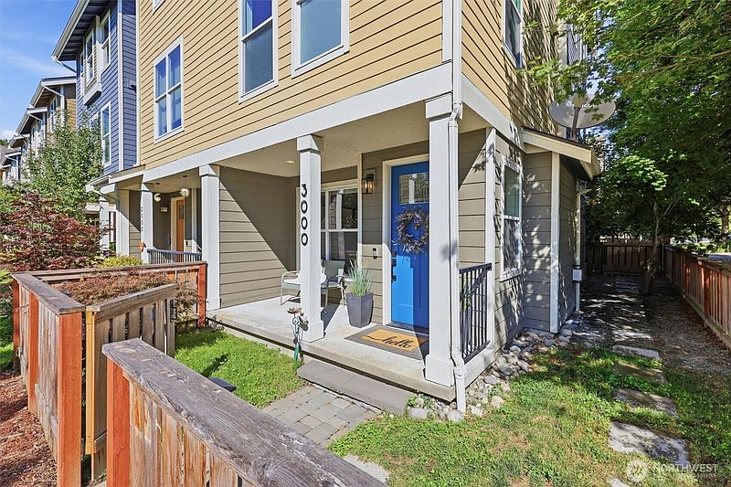 2nd image of 3000 SW Graham Street