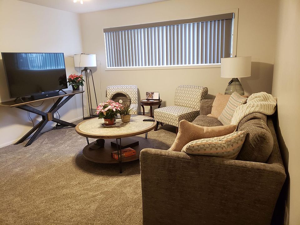 1st image of 3605 Fassett Dr APT 4