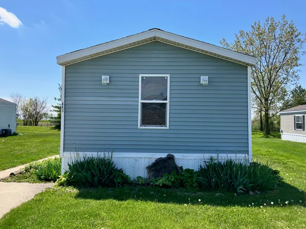 841 Ravencrest Ln, Rochester, IN 46975