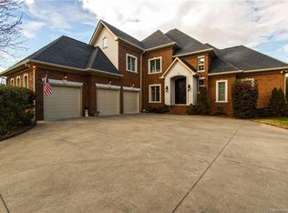 8059 Saint Andrews Ln, Stanley, NC 28164